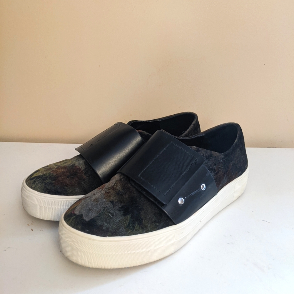 Lord & Taylor Design Lab velour loafers